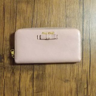 ミュウミュウ(miumiu)の長財布(財布)