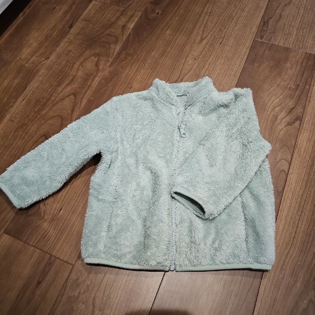 UNIQLO(ユニクロ)のUNIQLO フリース 90cm キッズ/ベビー/マタニティのキッズ服男の子用(90cm~)(ジャケット/上着)の商品写真