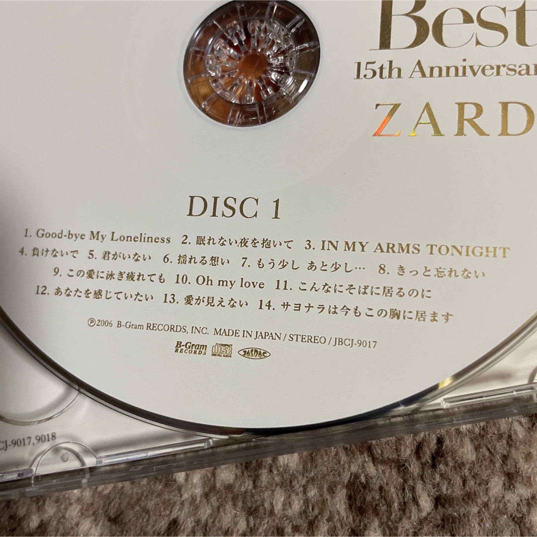 Golden Best   ZARD エンタメ/ホビーのCD(ポップス/ロック(邦楽))の商品写真