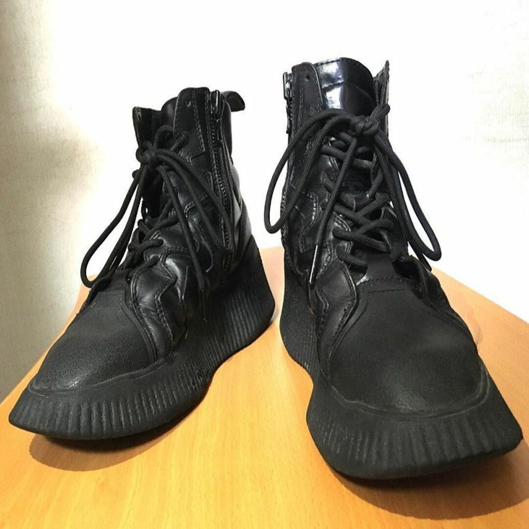 JULIUS - 早い者勝ち!JULIUS パデッドレザーレースアップブーツ黒