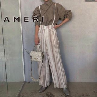 アメリヴィンテージ(Ameri VINTAGE)の【送料無料】AMERI サスペンダー付きプリーツパンツ ストライプ S 春夏(サロペット/オーバーオール)