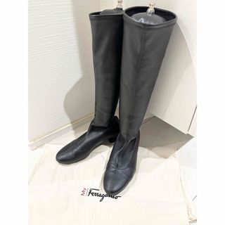 フェラガモ(Ferragamo)のフェラガモ　ストレッチ　ロングブーツ(ブーツ)