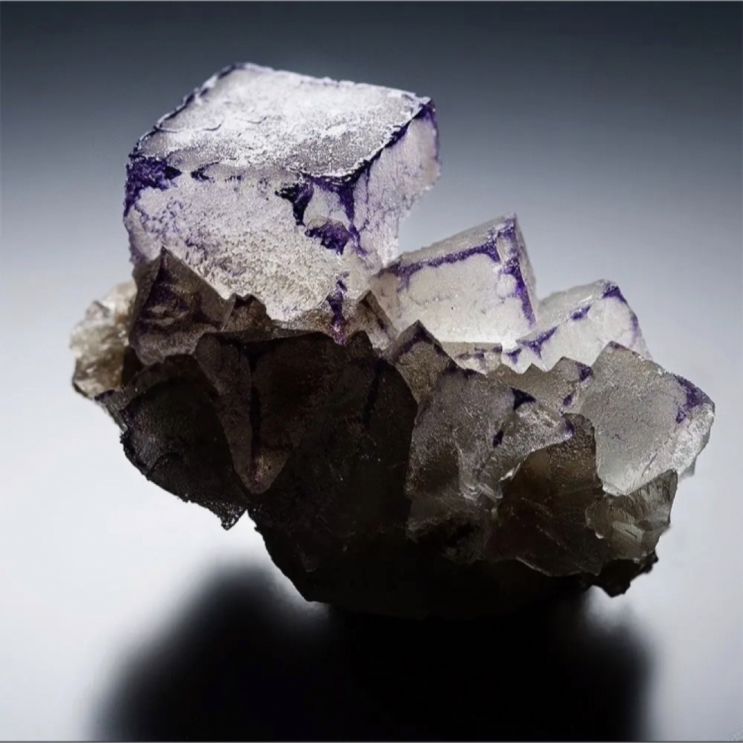 中国 貴州省 フローライト A-969 天然石 原石 鉱物標本 鉱石 蛍石 | フリマアプリ ラクマ