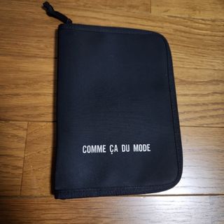 コムサデモード(COMME CA DU MODE)の良品 黒 コムサデモード 色々ポーチケース カード入れ 小物入れ(ポーチ)