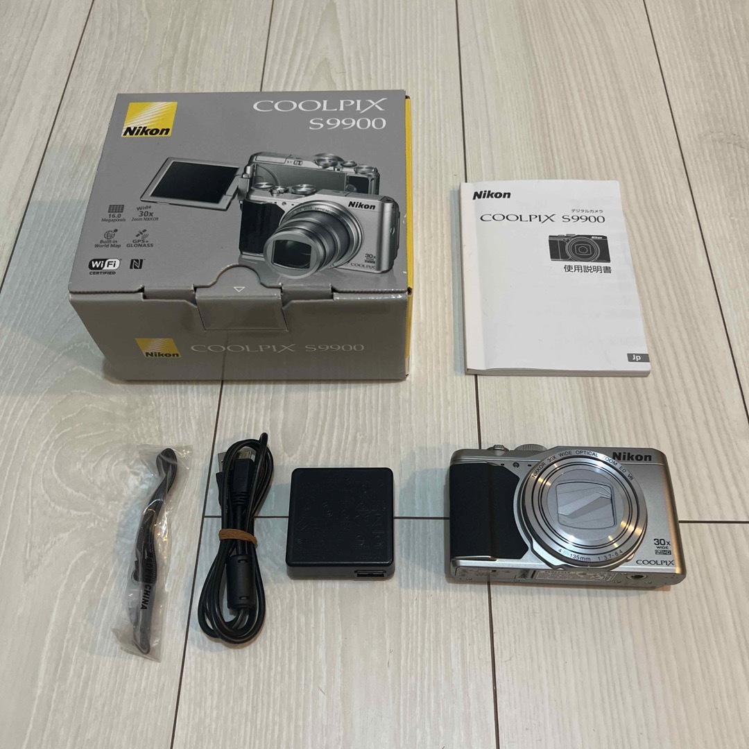 【美品】Nikon デジタルカメラ　S9900