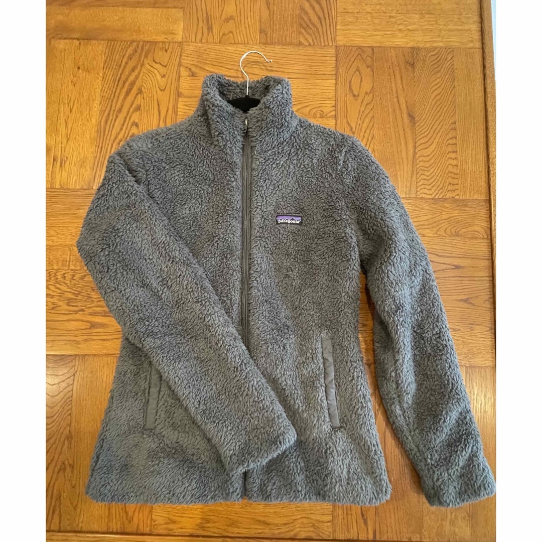 patagonia(パタゴニア)のパタゴニア　フリース　グレー　Mサイズ レディースのジャケット/アウター(その他)の商品写真