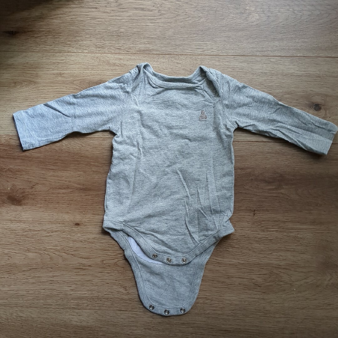 babyGAP(ベビーギャップ)の長袖ロンパース キッズ/ベビー/マタニティのベビー服(~85cm)(ロンパース)の商品写真