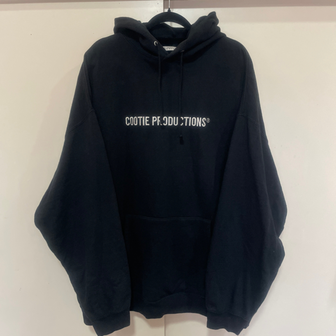 COOTIE(クーティー)のCOOTIE Embroidery Pullover 刺繍プルオーバーパーカー メンズのトップス(パーカー)の商品写真