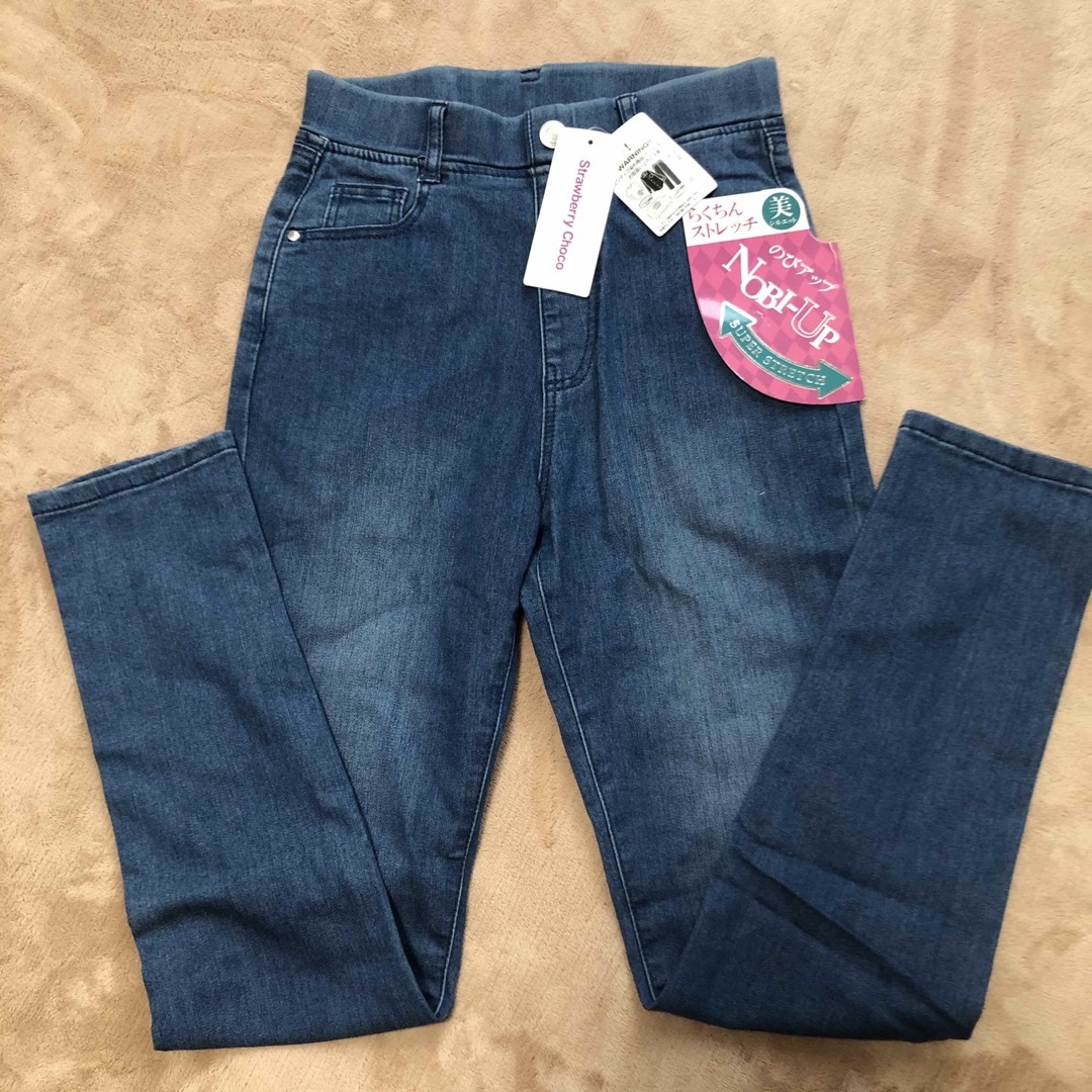 新品 女の子 女児 デニムスキニーパンツ パンツ ボトム キッズ ストレッチ キッズ/ベビー/マタニティのキッズ服女の子用(90cm~)(パンツ/スパッツ)の商品写真