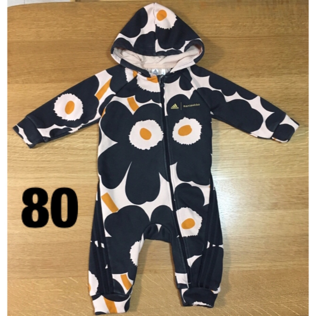 連休価格　adidas × marimekko ロンパース　80 キッズ/ベビー/マタニティのベビー服(~85cm)(ロンパース)の商品写真