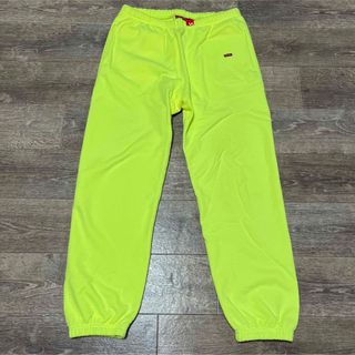 シュプリーム(Supreme)の新品未使用タグ付き　Supreme Small Box Sweatpant(その他)