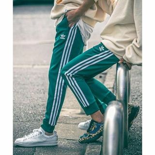 アディダス(adidas)のさい様専用！ スーパースタートラックパンツ 緑グリーン ジャージ ジョガー(その他)