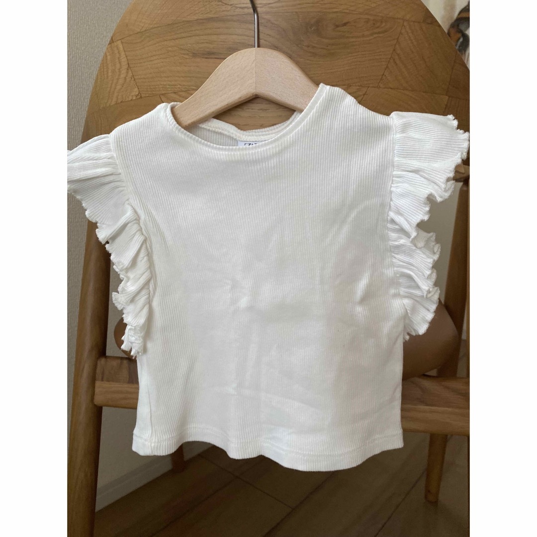 ZARA(ザラ)のZARA カットソー キッズ/ベビー/マタニティのベビー服(~85cm)(Ｔシャツ)の商品写真