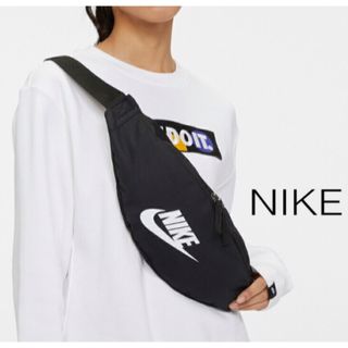 ナイキ(NIKE)のブラック ★ ヘリテージ  ヒップパック★ナイキ(ボディーバッグ)