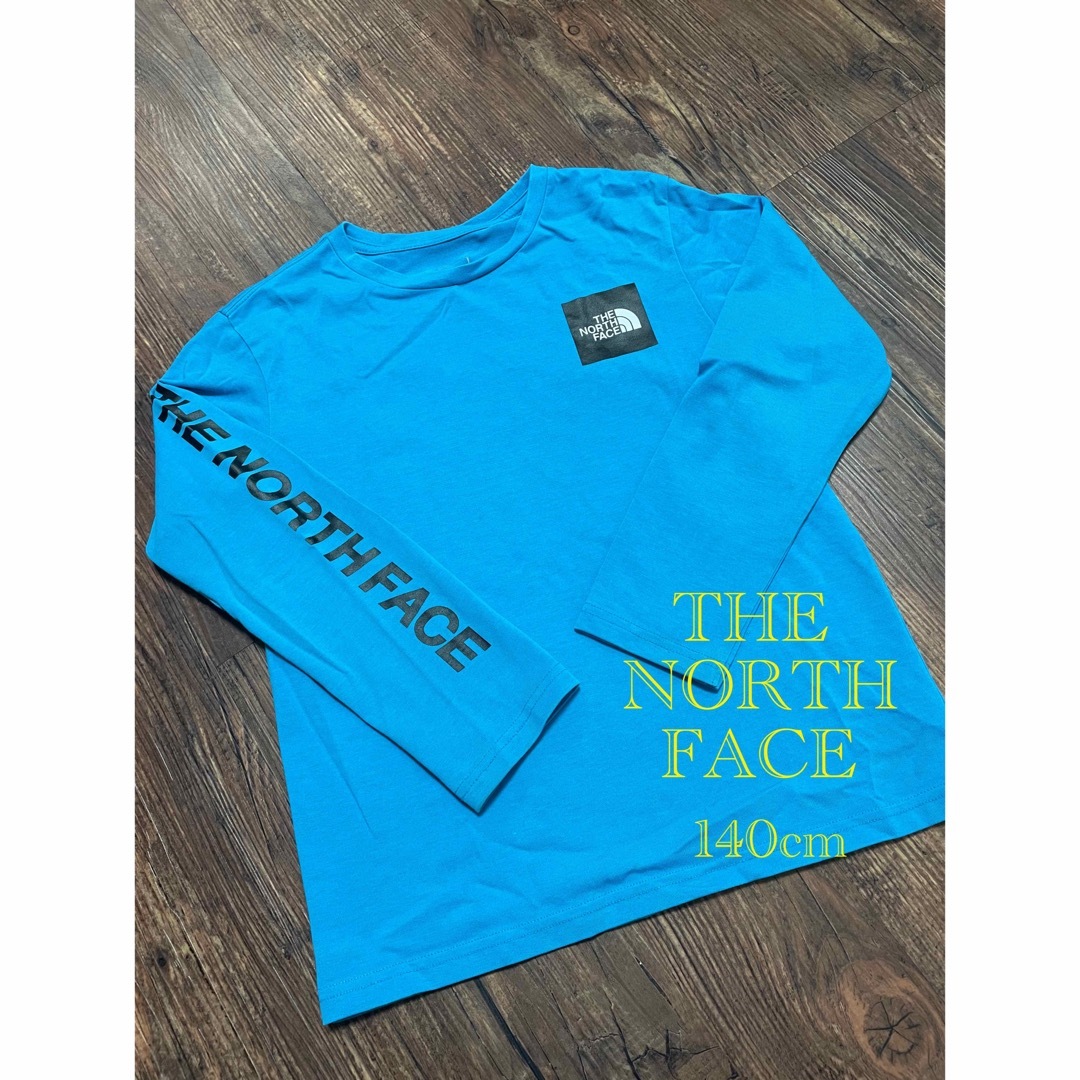 THE NORTH FACE(ザノースフェイス)のザ・ノースフェイス ロングスリーブスクエアロゴティー140cm キッズ/ベビー/マタニティのキッズ服男の子用(90cm~)(Tシャツ/カットソー)の商品写真