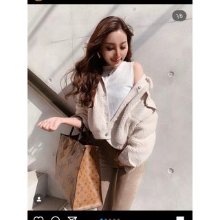 ZARA - 完売品!!【タグ付き新品未使用】ZARA ザラ ブークレ