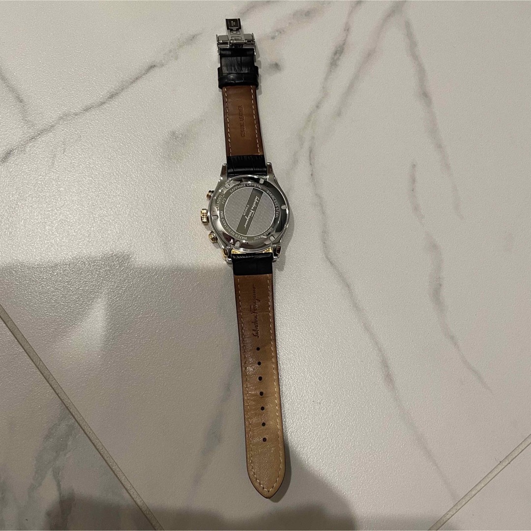 Salvatore Ferragamo(サルヴァトーレフェラガモ)の【送料無料】 フェラガモ  腕時計 メンズの時計(腕時計(アナログ))の商品写真