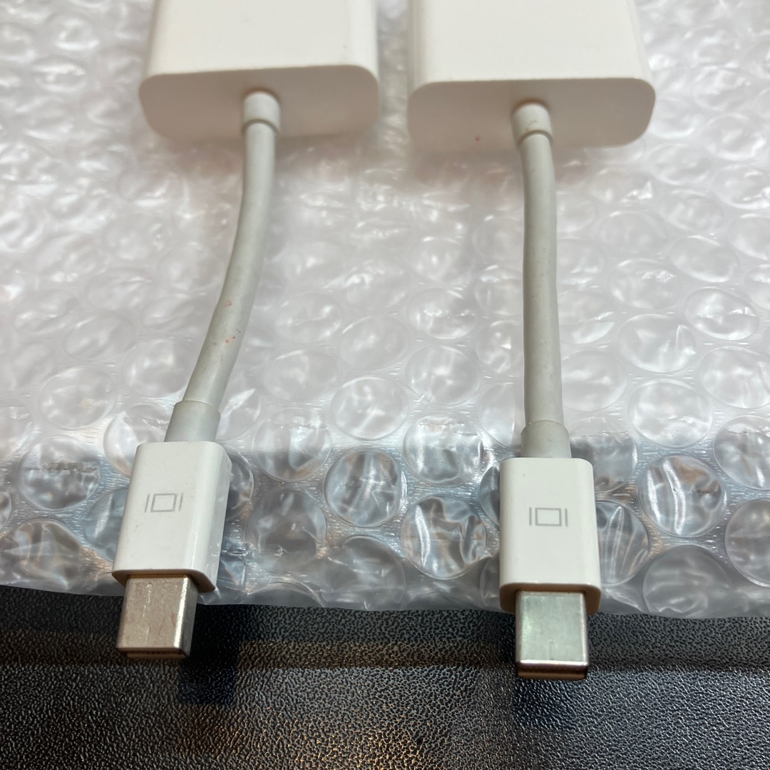 Apple Mini DisplayPort - VGA 変換ケーブル　2台 スマホ/家電/カメラのテレビ/映像機器(映像用ケーブル)の商品写真