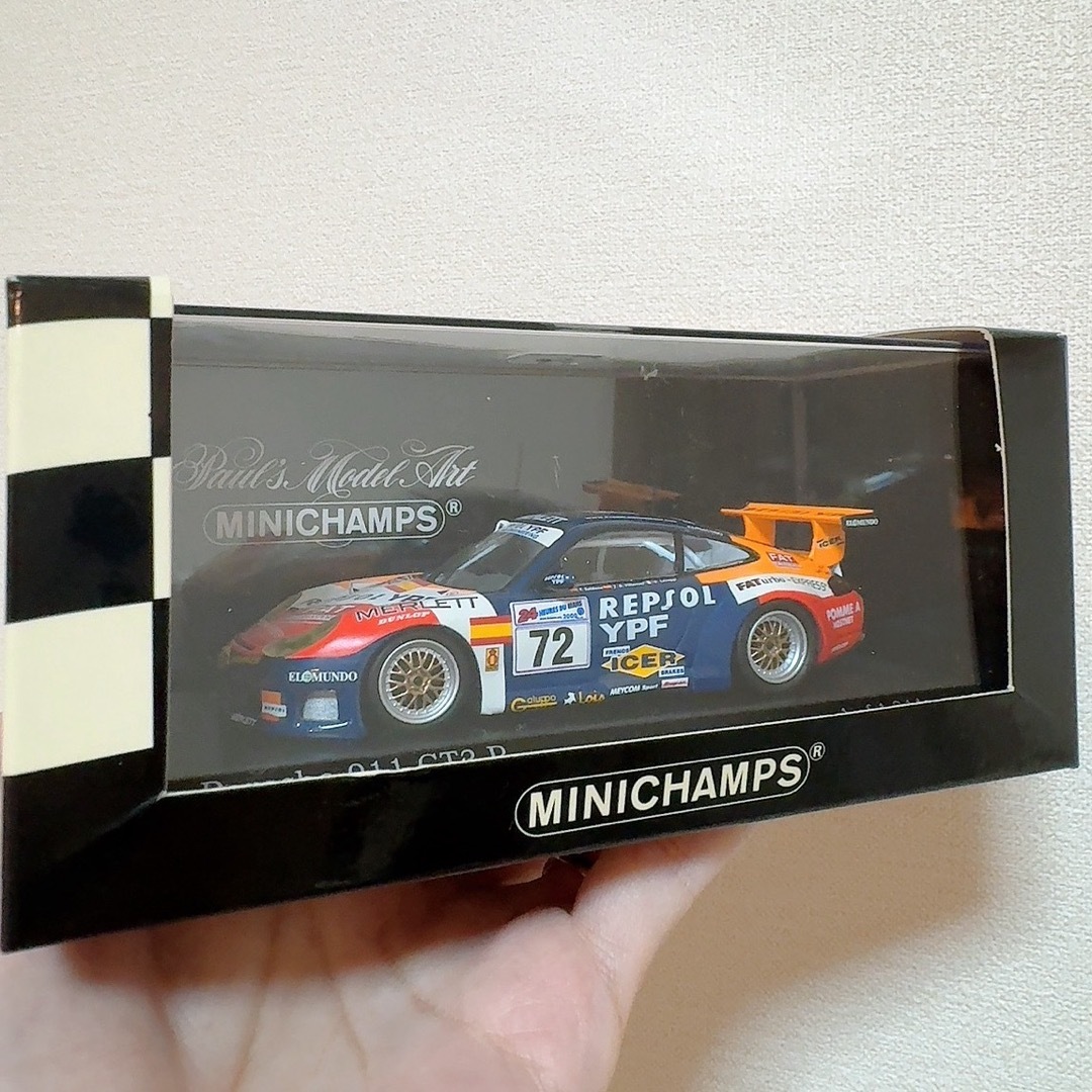 Porsche(ポルシェ)のMINICHAMPS ポルシェ 911 GT3-R エンタメ/ホビーのおもちゃ/ぬいぐるみ(ミニカー)の商品写真