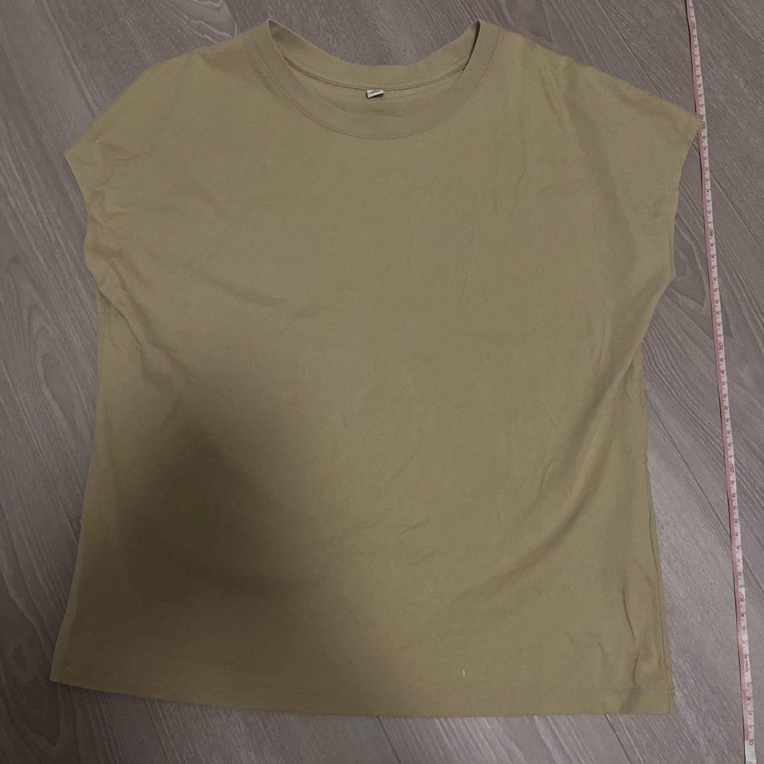UNIQLO(ユニクロ)のユニクロ　Tシャツ レディースのトップス(Tシャツ(半袖/袖なし))の商品写真