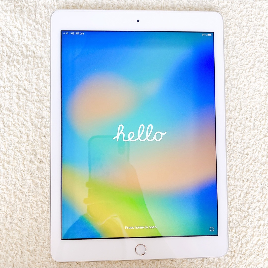 【美品】iPad Wi-Fi＋セルラーモデル シルバーアップル