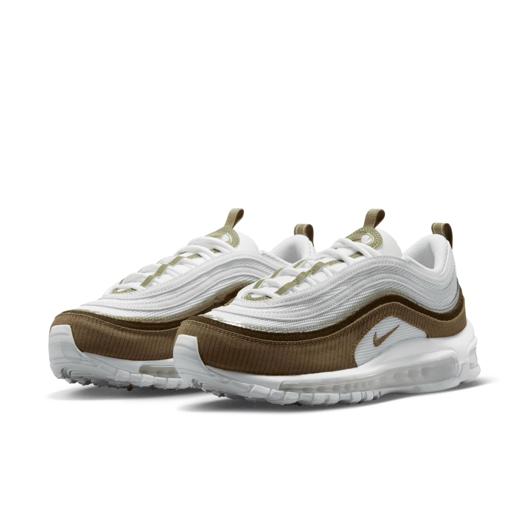 NIKE(ナイキ)の【専用】NIKE WMNS Air Max 97 SE 24cm 新品　匿名配送 レディースの靴/シューズ(スニーカー)の商品写真