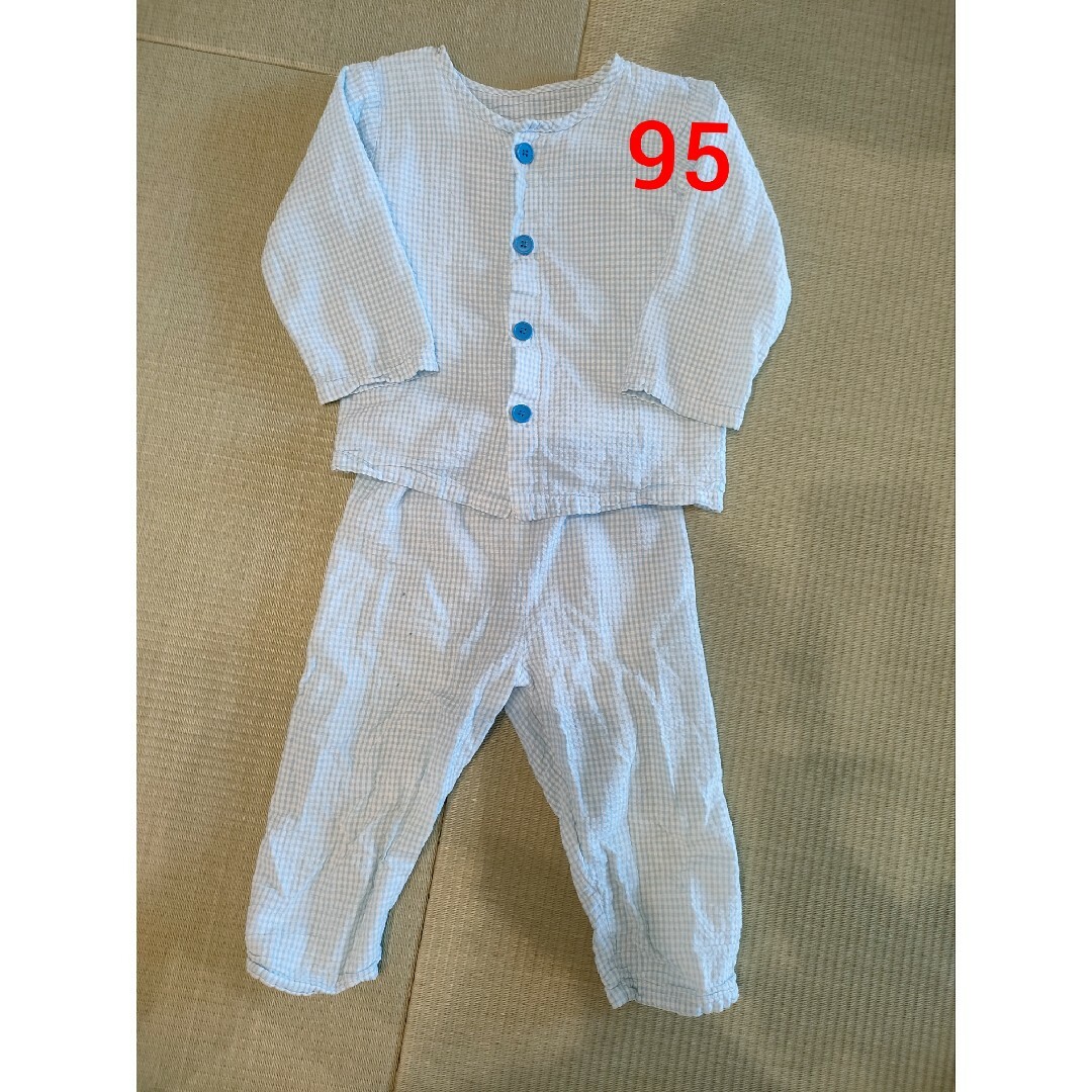 パジャマ　薄手　長袖　95cm 青 キッズ/ベビー/マタニティのキッズ服男の子用(90cm~)(パジャマ)の商品写真