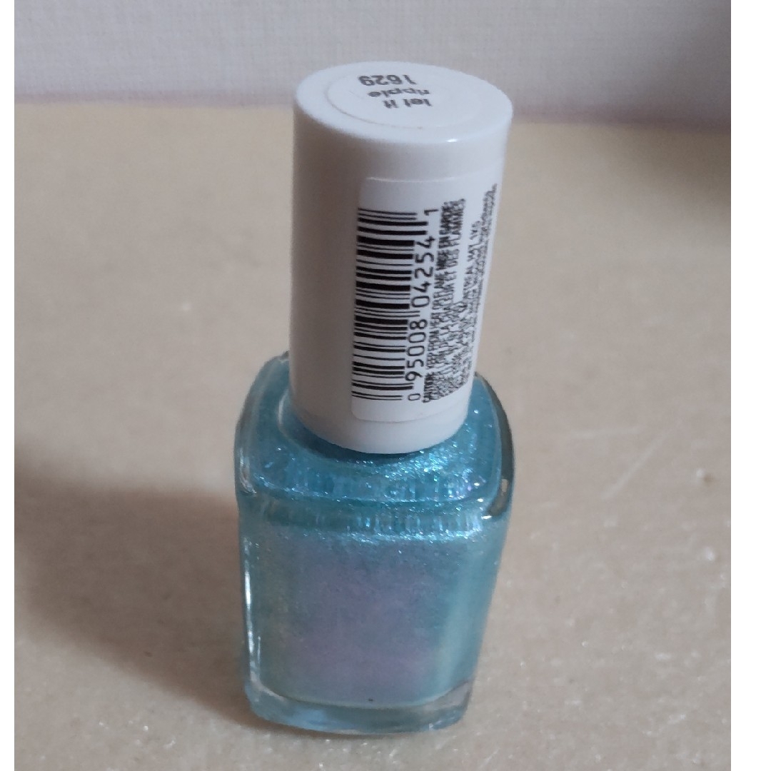 Essie(エッシー)の【used】エッシー　ネイルラッカー1629 コスメ/美容のネイル(マニキュア)の商品写真