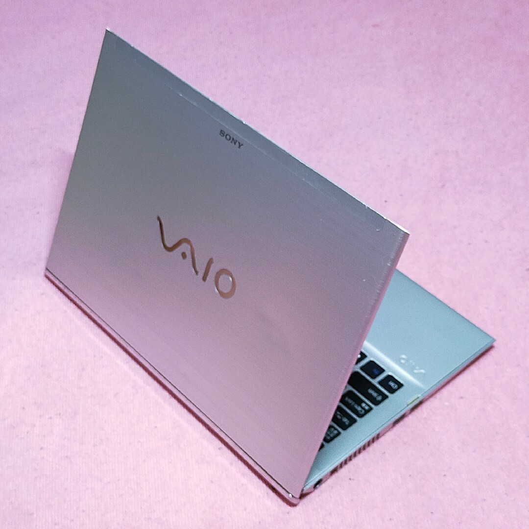 ★オーナーメード薄型軽量VAIO★希少なi7搭載モデル★高速SSD搭載★オフィス