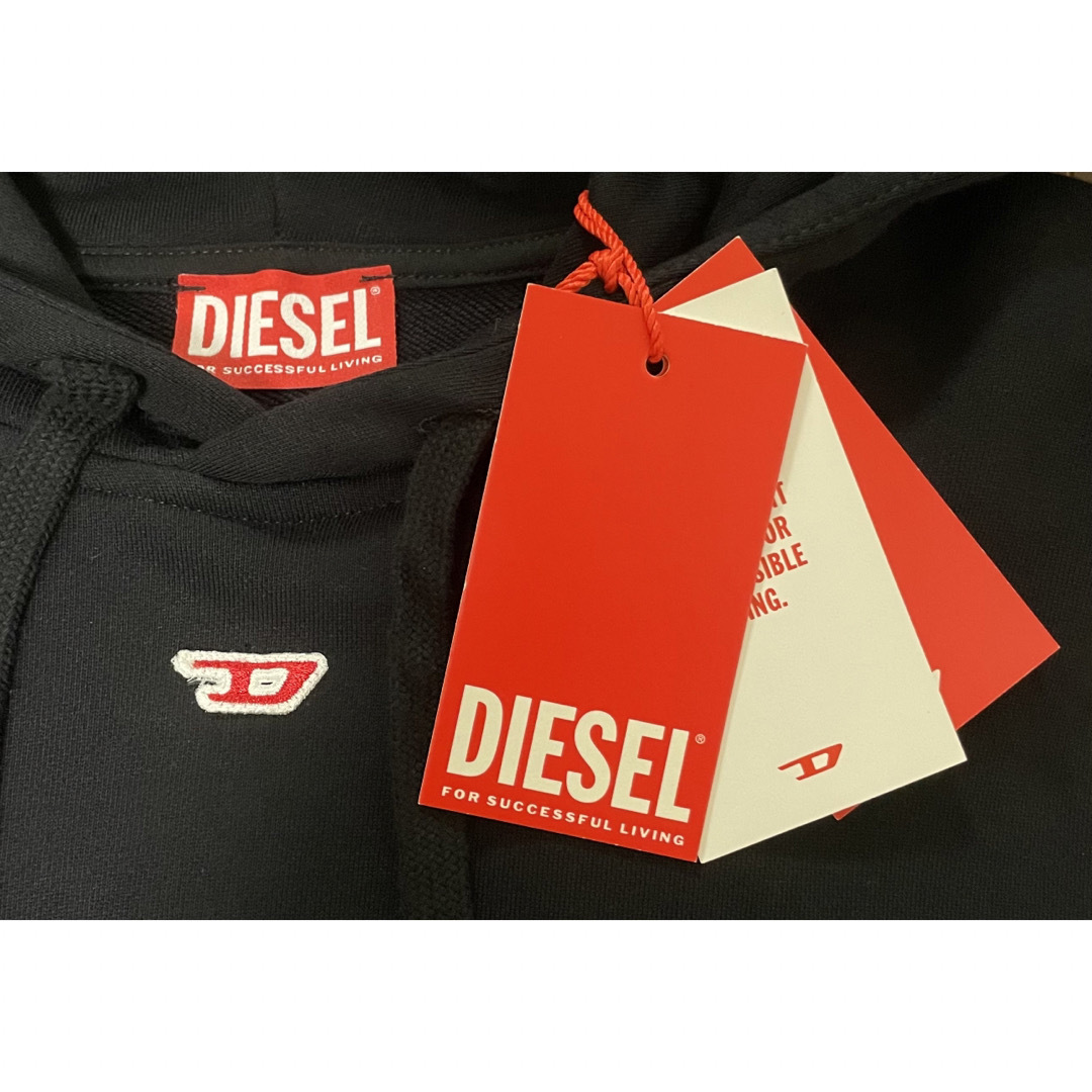 DIESEL(ディーゼル)の★新品★ DIESEL ディーゼル　スウェット パーカー フード トレーナー M メンズのトップス(スウェット)の商品写真