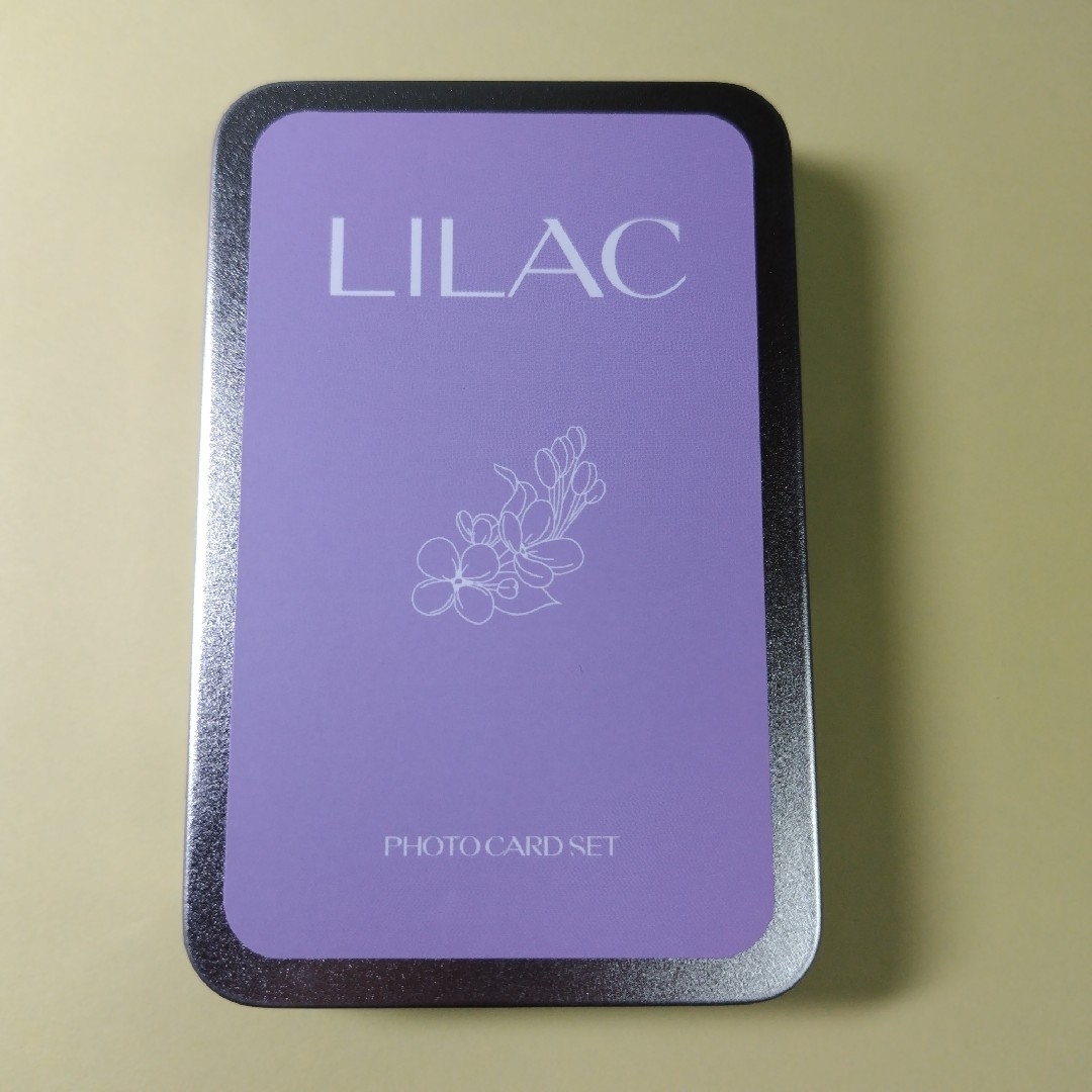 IU lilac トレカ＋缶ケースセット