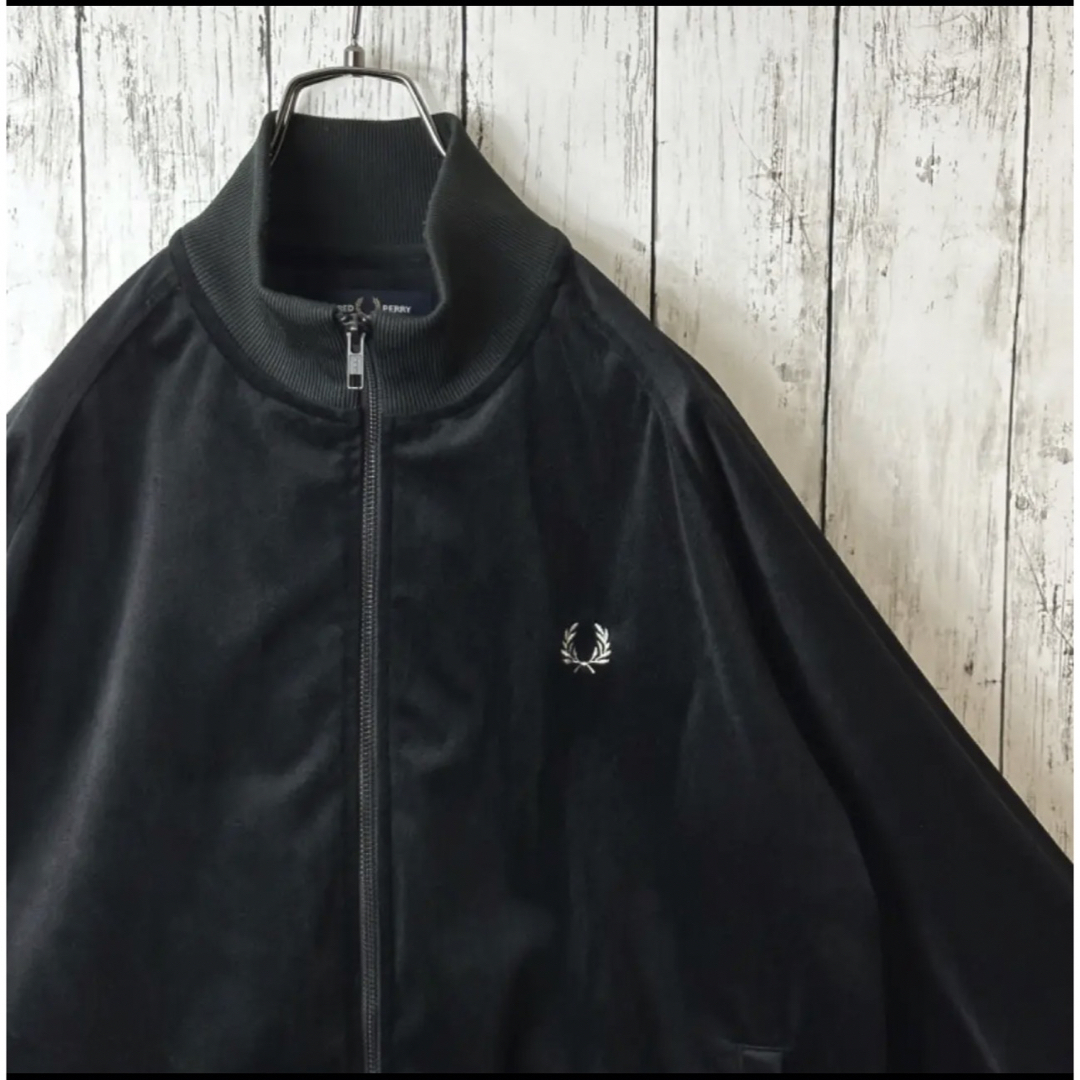 FRED PERRY - フレッドペリー トラックジャケットの通販 by 発送遅れ