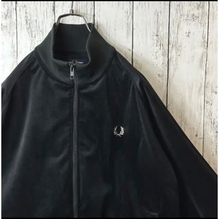 FREDPERRY新品タギ付きトラックジャケットレディーストップス黒クロップド