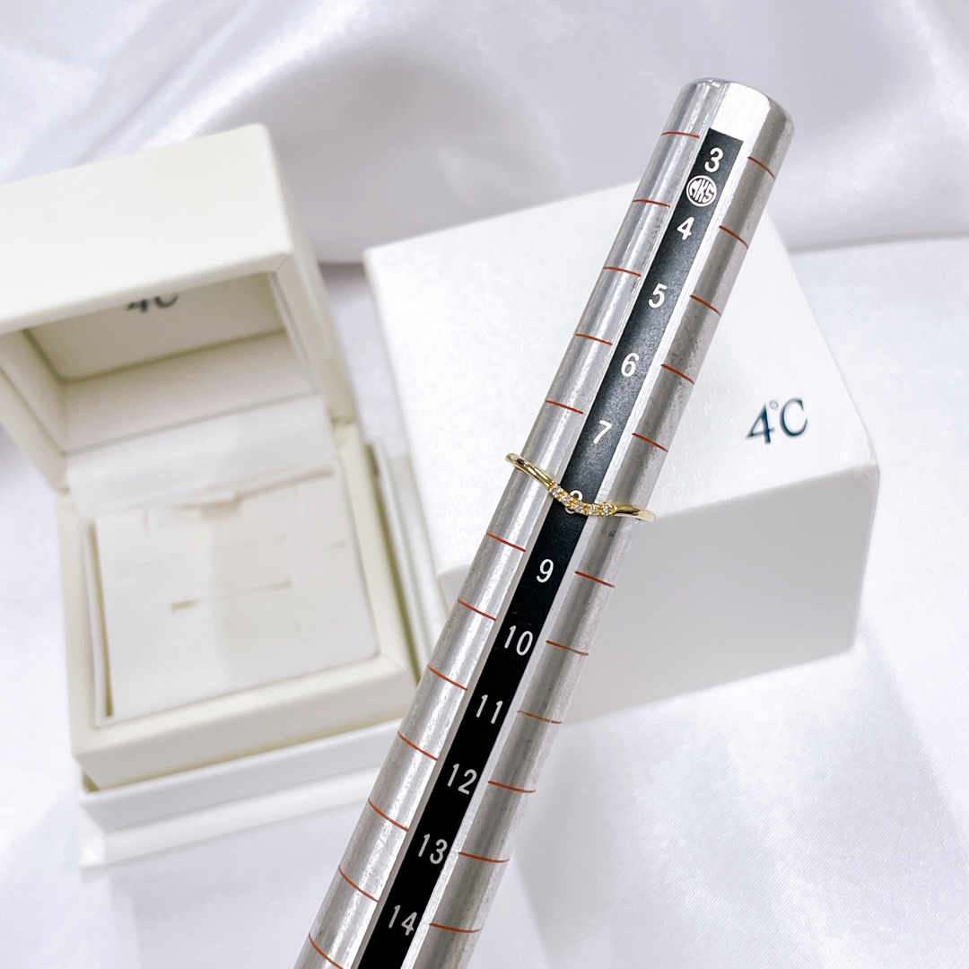 4℃(ヨンドシー)の4℃ ダイヤリング　K18YG イエローゴールド　カーブデザイン　8号 レディースのアクセサリー(リング(指輪))の商品写真
