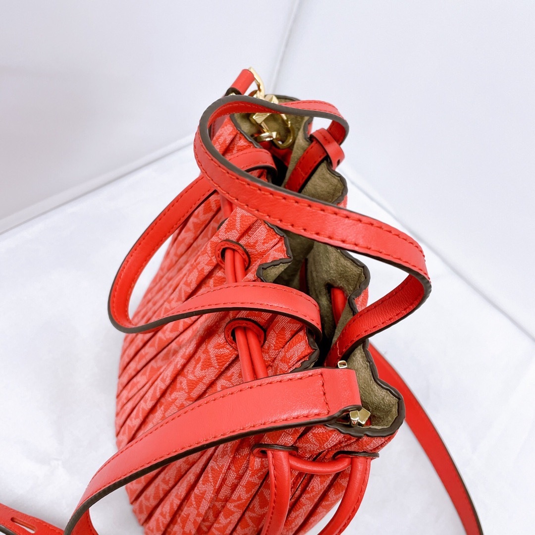 Michael Kors(マイケルコース)のMICHAEL KORS　マイケルコース　WILLA　2WAYショルダーバッグ レディースのバッグ(ショルダーバッグ)の商品写真