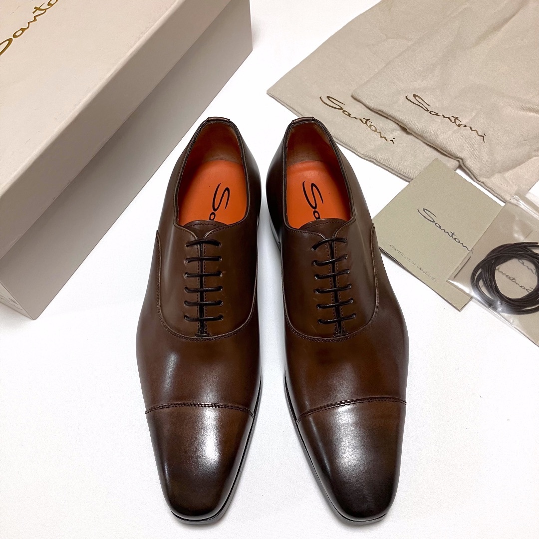 Santoni(サントーニ)の新品 UK6 santoni ストレートチップ 革靴 9914 メンズの靴/シューズ(ドレス/ビジネス)の商品写真