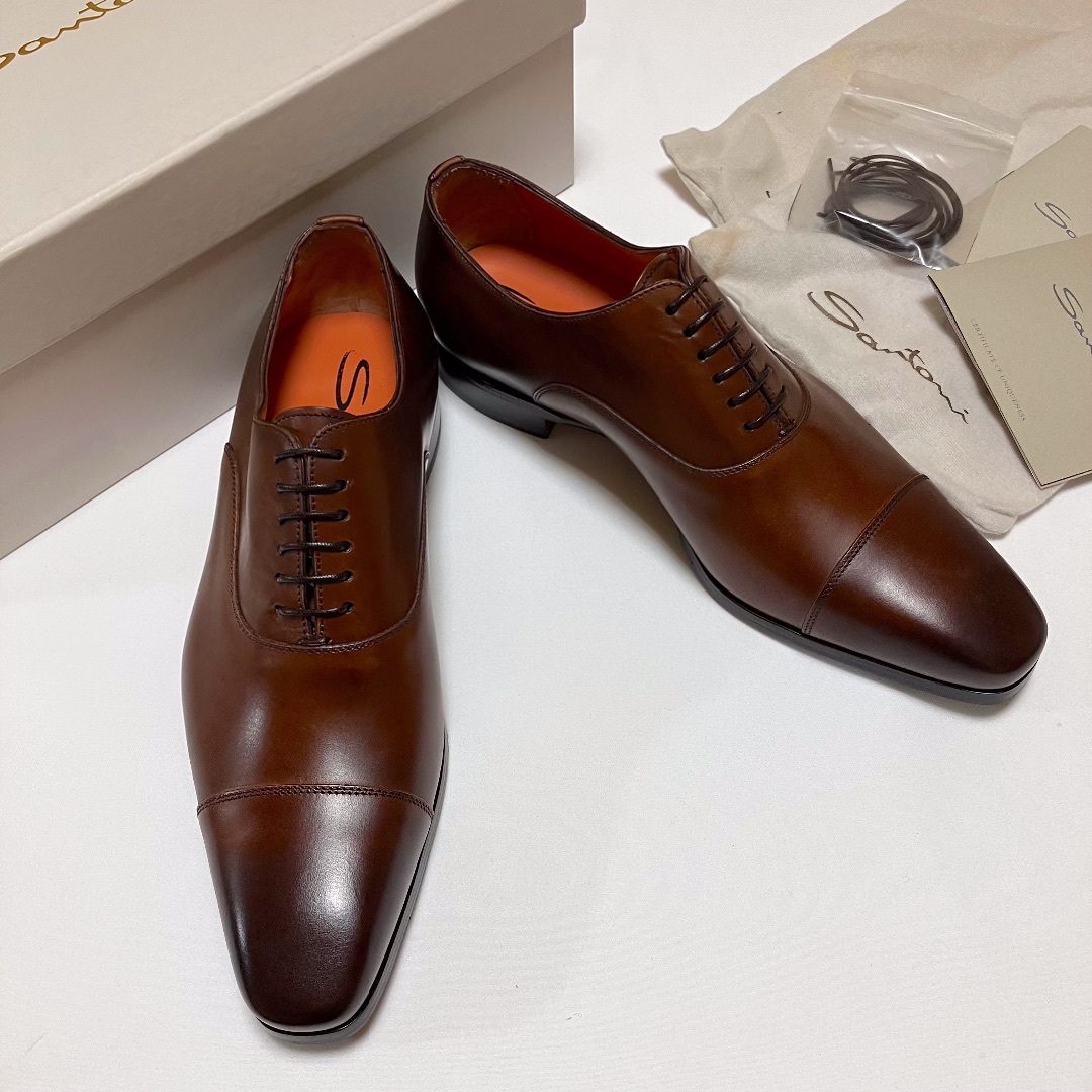 Santoni(サントーニ)の新品 UK5.5 santoni ストレートチップ 革靴 9904 メンズの靴/シューズ(ドレス/ビジネス)の商品写真