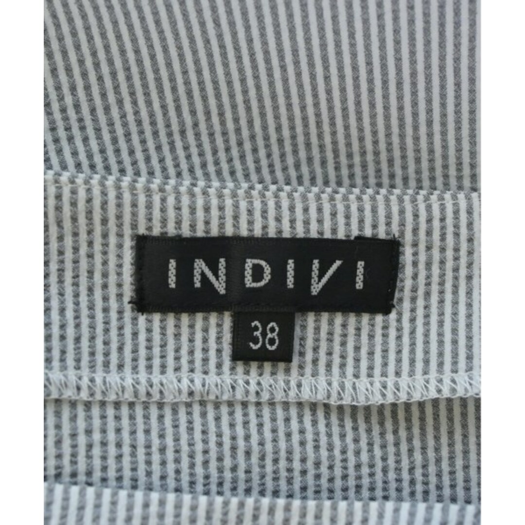 INDIVI(インディヴィ)のINDIVI インディヴィ ブラウス 38(M位) グレーx白(ストライプ) 【古着】【中古】 レディースのトップス(シャツ/ブラウス(長袖/七分))の商品写真