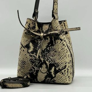 フルラ パイソン(ベージュ系)の通販 50点 | Furlaを買うならラクマ