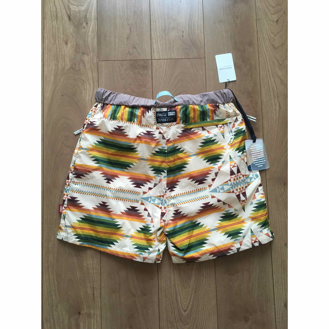 KITH(キス)の国内正規 KITH COCA COLA PENDLETON SWIM SHORT メンズのパンツ(ショートパンツ)の商品写真