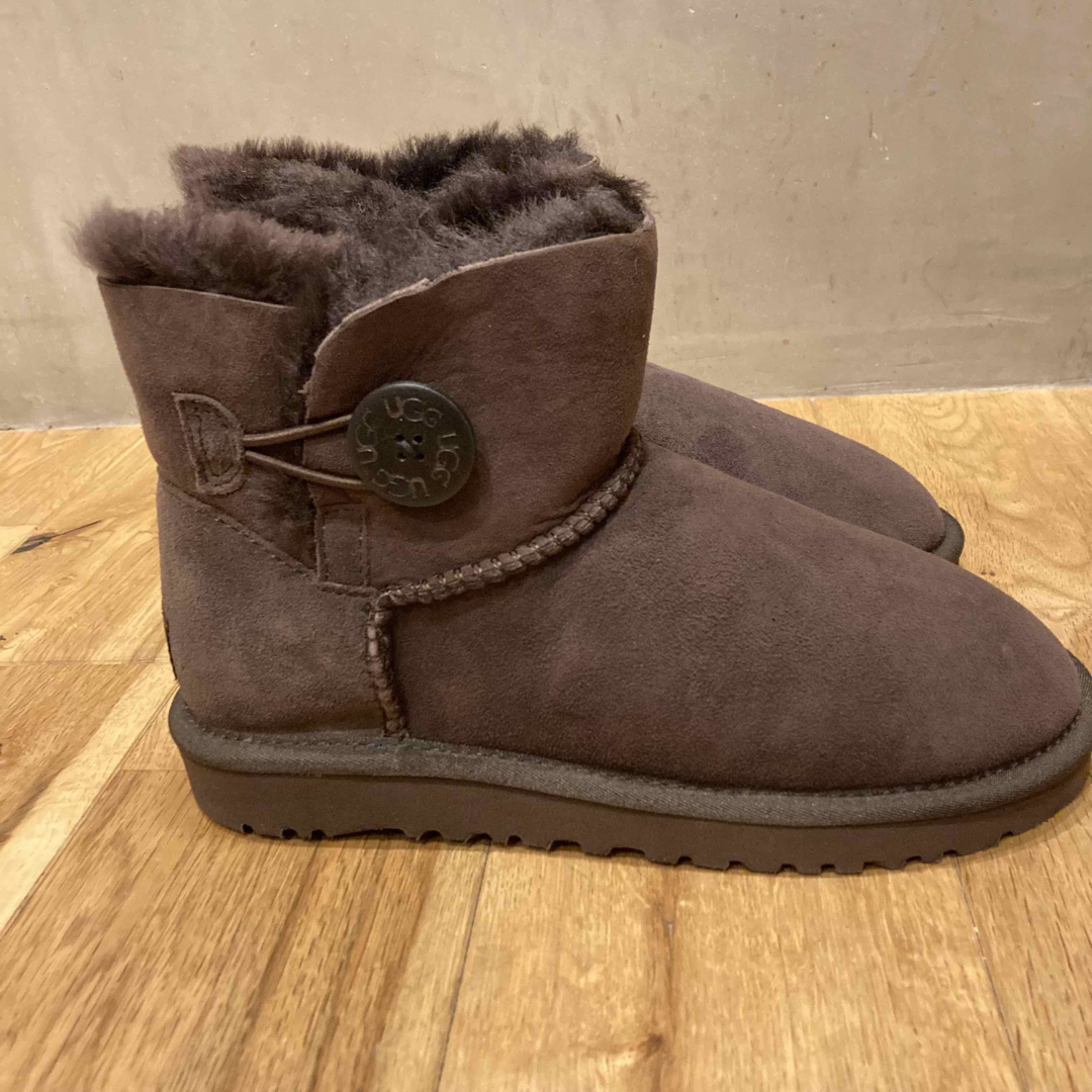 UGG アグ ベイリーボタン Bailey Button ムートンブーツ - ブーツ