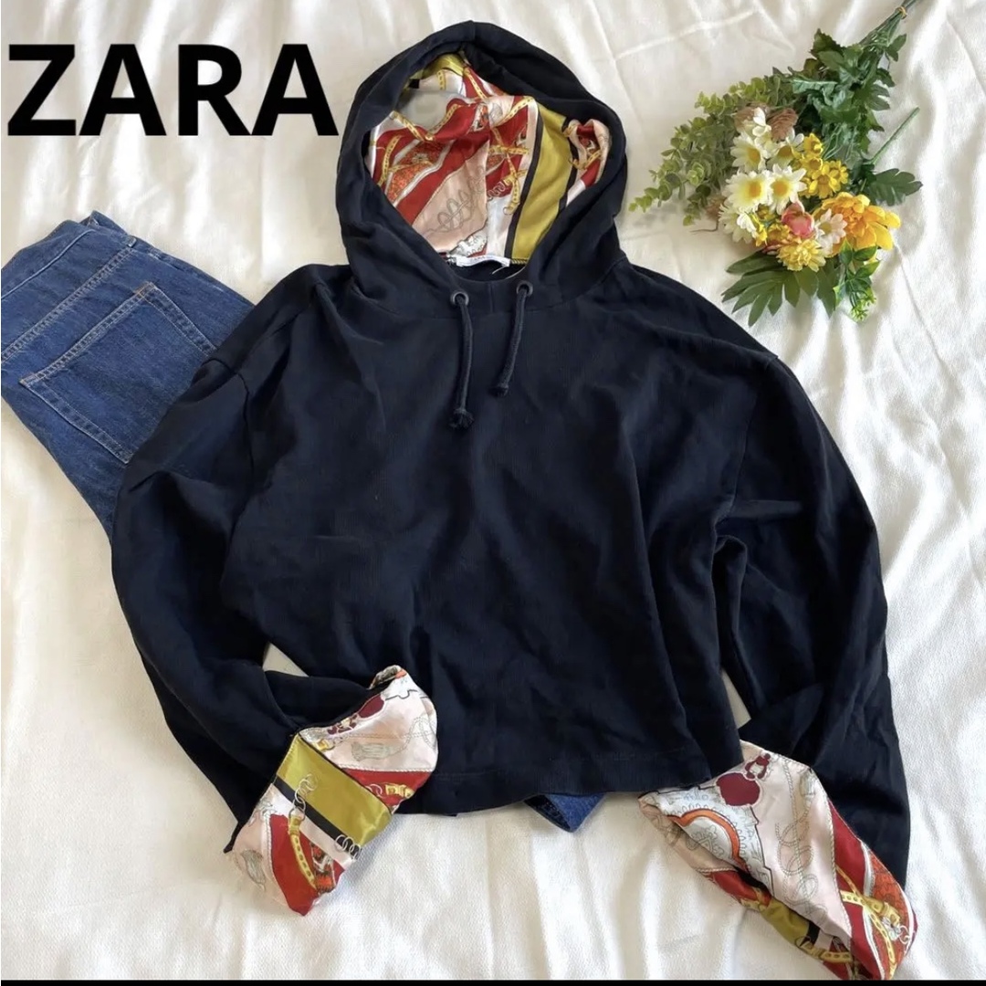 ZARA(ザラ)のZARA スカーフ柄　クロップドプルオーバー　パーカー レディースのトップス(パーカー)の商品写真