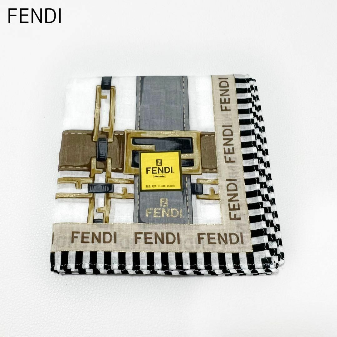 FENDI(フェンディ)の未使用 FENDI フェンディ ハンカチ ベルト柄 チェーン ズッカ レディースのファッション小物(ハンカチ)の商品写真