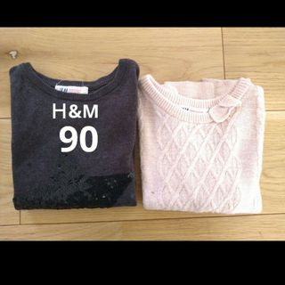 エイチアンドエム(H&M)のＨ&M　長袖トップス 90　ニットセーター(ニット)