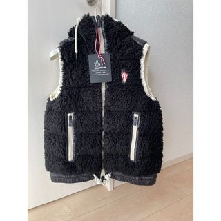 モンクレール(MONCLER)のMONCLER GRENOBLEフーディダウンベストS(ダウンベスト)