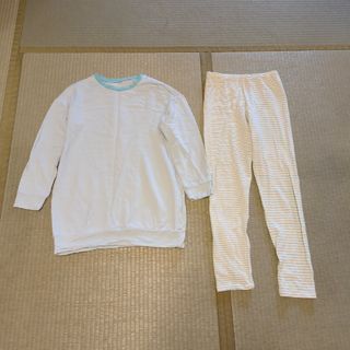 ユニクロ(UNIQLO)のくまた様専用★ユニクロ　パジャマ　チュニック　パイル　160cm　グリーン(パジャマ)