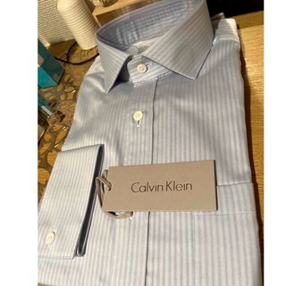 カルバンクライン(Calvin Klein)の新品❇︎M ストライプシャツ　Calvin Klein 水色　メンズ(シャツ)