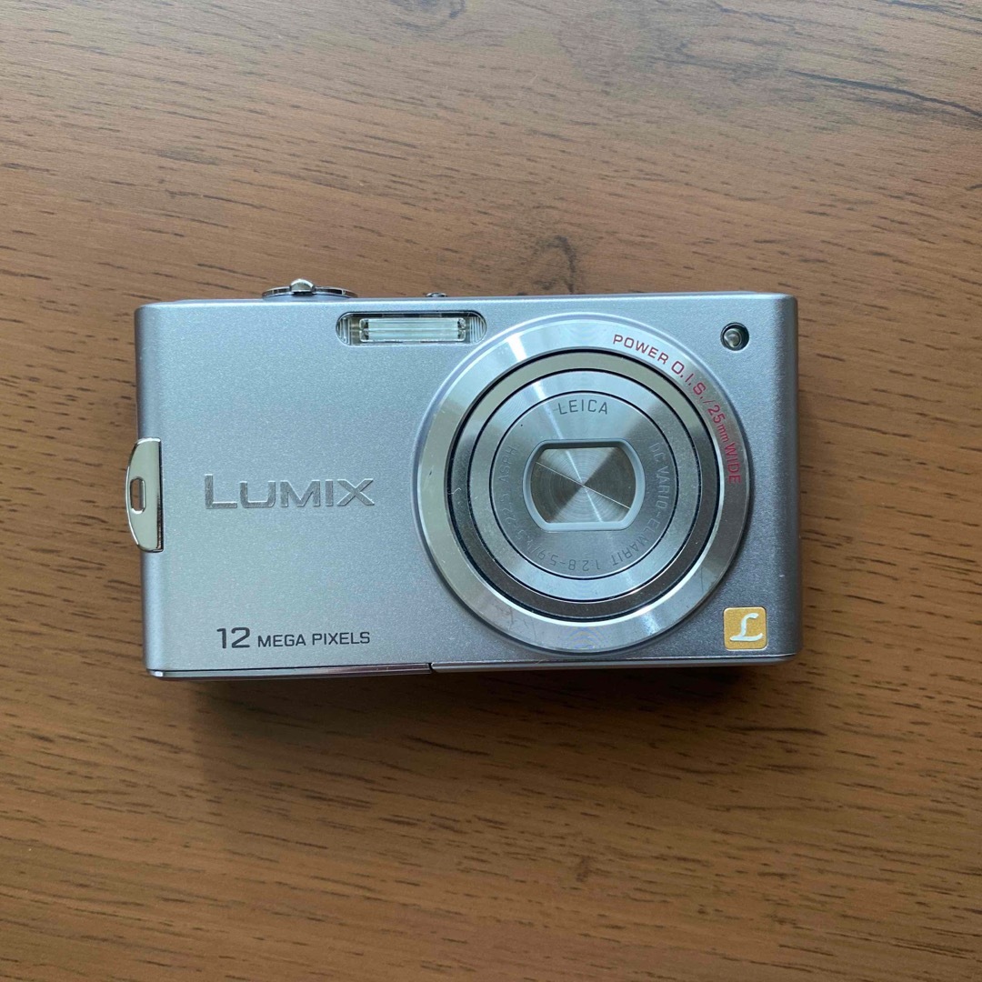 Panasonic(パナソニック)のデジタルカメラ　LUMIX スマホ/家電/カメラのカメラ(コンパクトデジタルカメラ)の商品写真