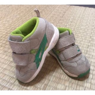 アシックス(asics)の子供靴　アシックス　緑と赤(スニーカー)