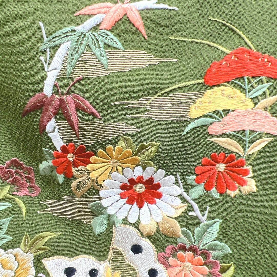 金糸 刺繍 流水に蝶と花紋の刺繍振袖 着物-